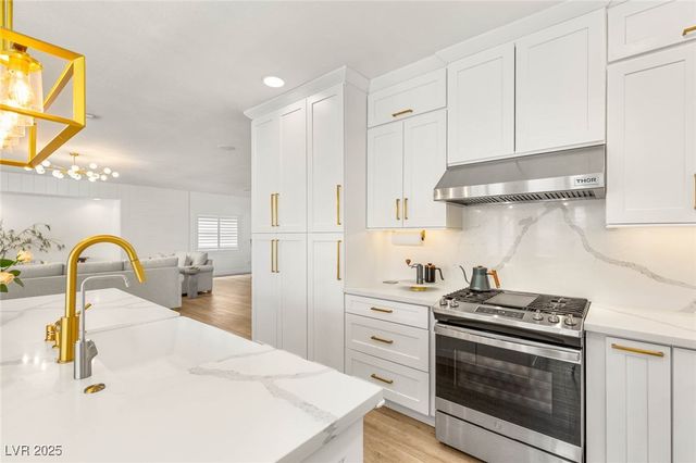 9615 Sedona Hills Court, Las Vegas, NV 89147