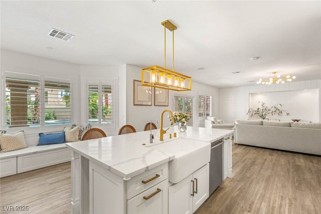 9615 Sedona Hills Court, Las Vegas, NV 89147