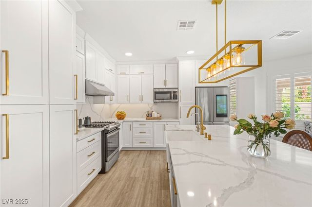 9615 Sedona Hills Court, Las Vegas, NV 89147