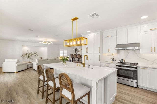 9615 Sedona Hills Court, Las Vegas, NV 89147