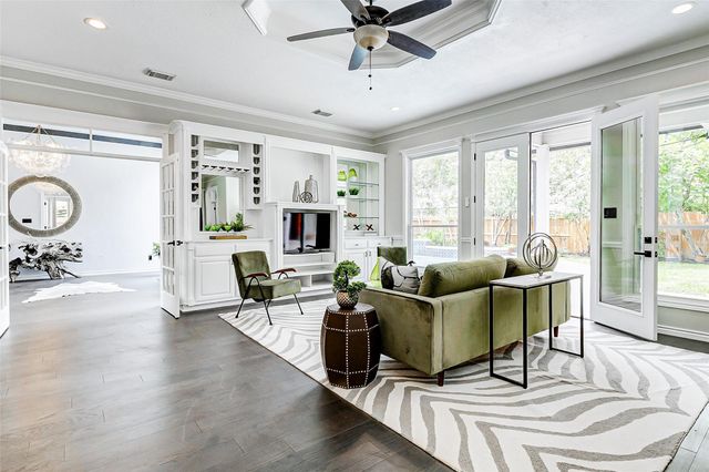 5807 Mountain View Drive, Houston, TX 77345