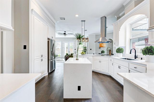 5807 Mountain View Drive, Houston, TX 77345