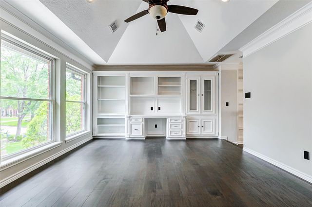 5807 Mountain View Drive, Houston, TX 77345