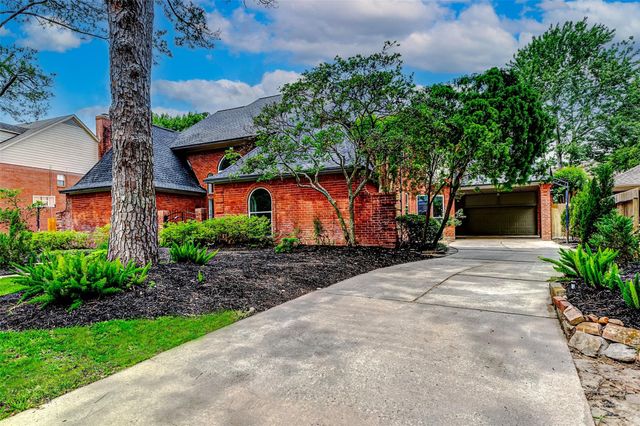 5807 Mountain View Drive, Houston, TX 77345