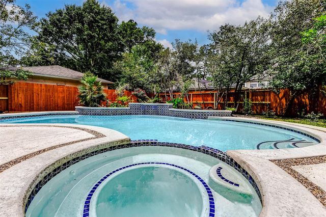 5807 Mountain View Drive, Houston, TX 77345