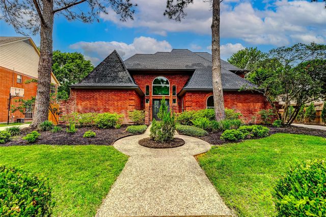 5807 Mountain View Drive, Houston, TX 77345