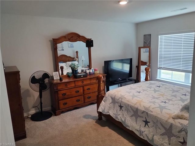 156 Rose Wind Way, Mayodan, NC 27027