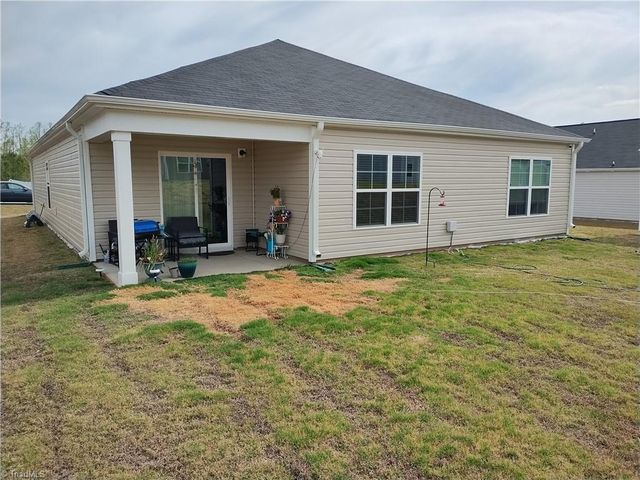156 Rose Wind Way, Mayodan, NC 27027