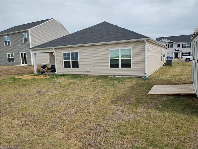 156 Rose Wind Way, Mayodan, NC 27027