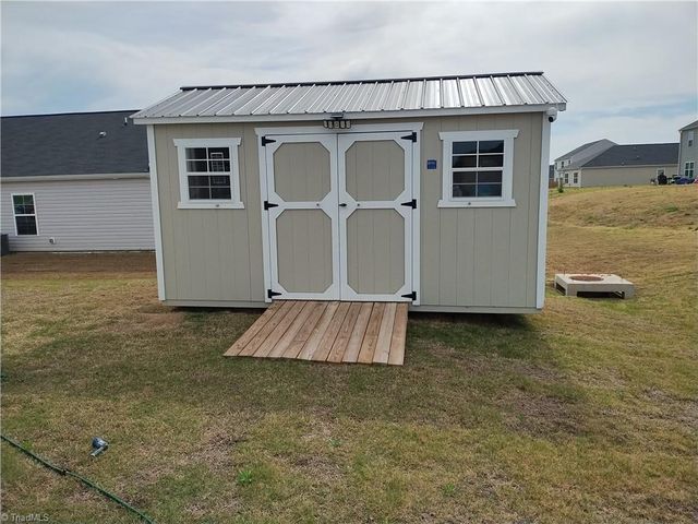 156 Rose Wind Way, Mayodan, NC 27027
