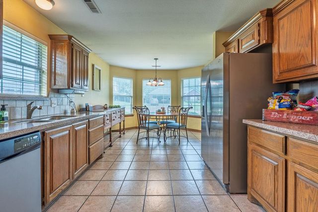1503 Berkshire Place, Shawnee, OK 74804