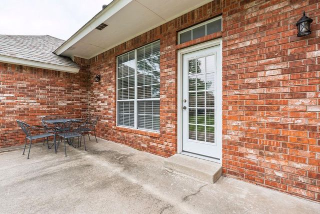 1503 Berkshire Place, Shawnee, OK 74804