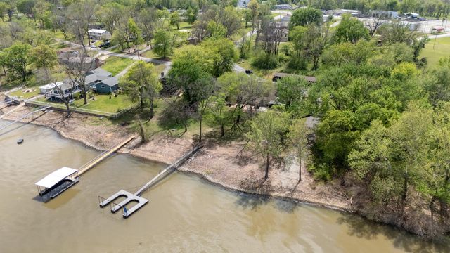 804 N 46th Street, Grove, OK 74344