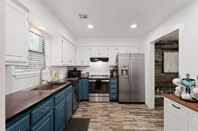 804 N 46th Street, Grove, OK 74344