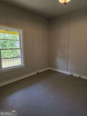 219 Grove Avenue, Lindale, GA 30147