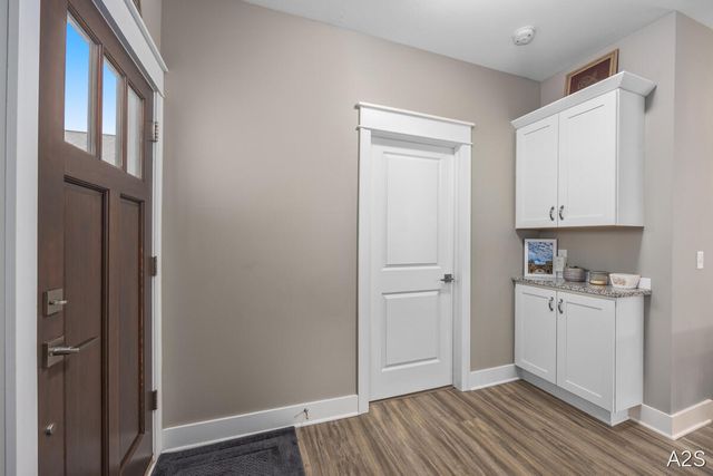 6110 Gleneagle Highlands Drive 93, Hudsonville, MI 49426