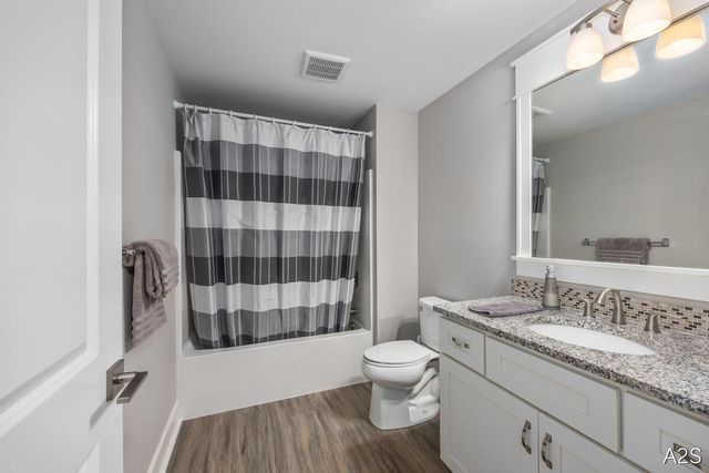 6110 Gleneagle Highlands Drive 93, Hudsonville, MI 49426