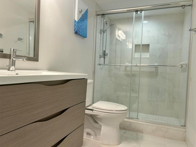 3546 S Ocean Boulevard 405, South Palm Beach, FL 33480