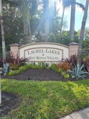8288 Key Royal LN 1431, Naples, FL 34119