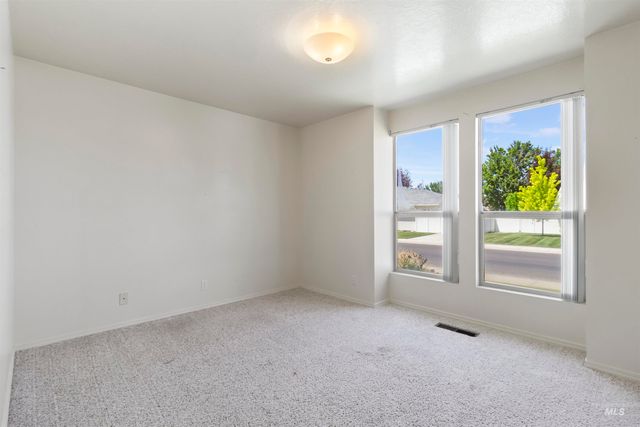 2164 Julie Ln, Twin Falls, ID 83301