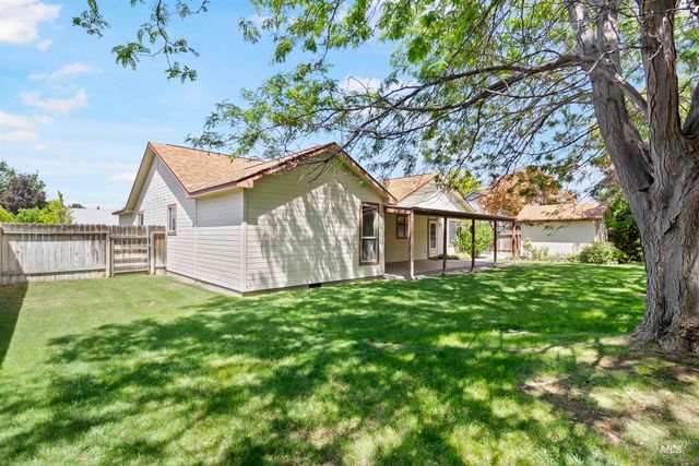 2164 Julie Ln, Twin Falls, ID 83301
