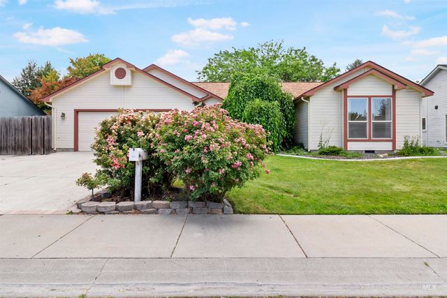 2164 Julie Ln, Twin Falls, ID 83301