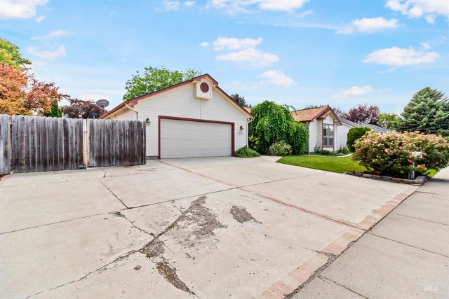2164 Julie Ln, Twin Falls, ID 83301