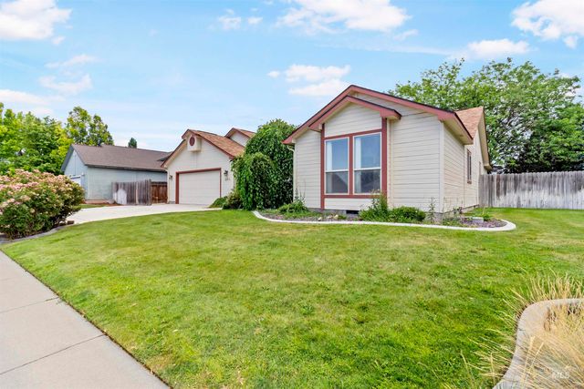 2164 Julie Ln, Twin Falls, ID 83301