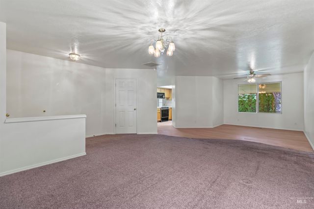 2164 Julie Ln, Twin Falls, ID 83301