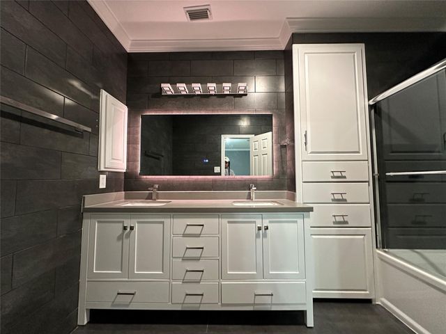 1106 Chelshurst Way, Spring, TX 77379