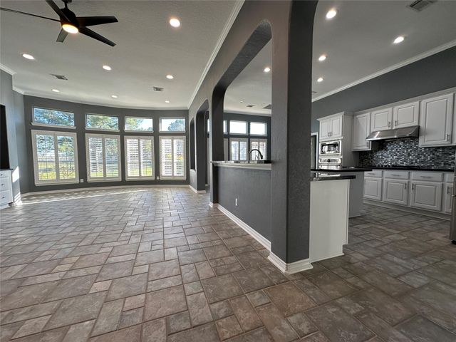 1106 Chelshurst Way, Spring, TX 77379