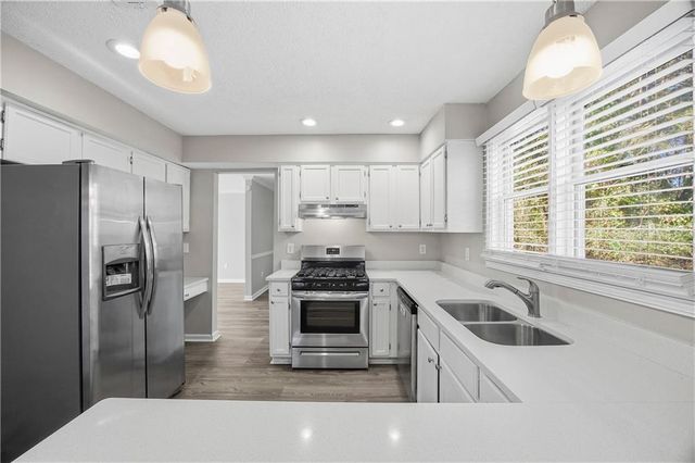 115 Willow View Point, Alpharetta, GA 30022