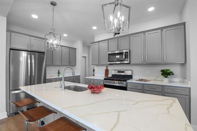 249 NW 3rd Avenue, Monroe, WI 53566