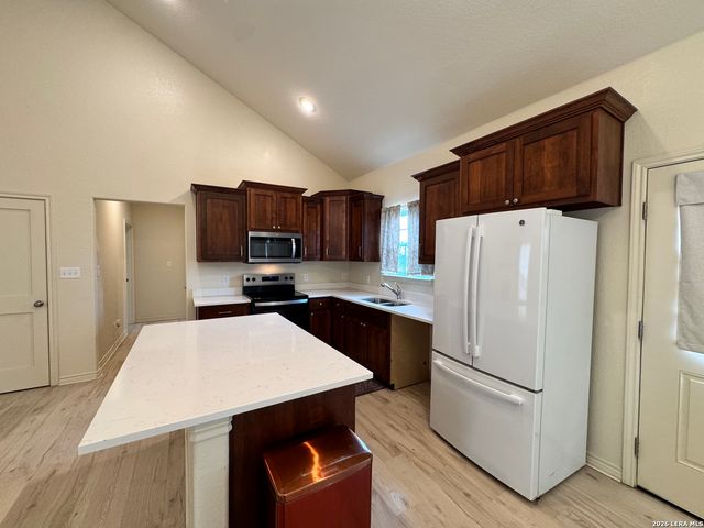 4776 FM 20, Seguin, TX 78155