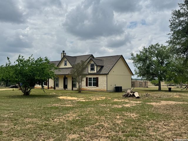 4776 FM 20, Seguin, TX 78155