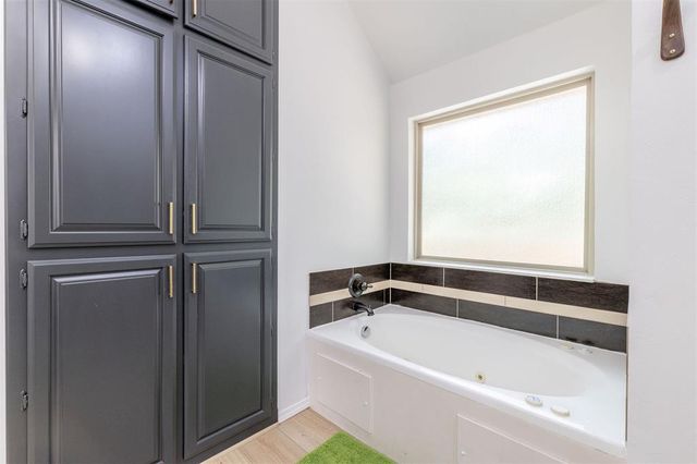 1400 NW 174th Court, Edmond, OK 73012