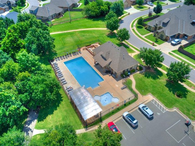 1400 NW 174th Court, Edmond, OK 73012