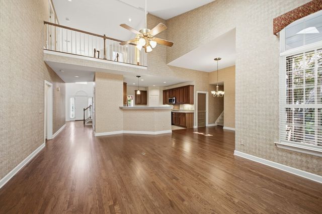 7001 Stone Run Dr, Nashville, TN 37211