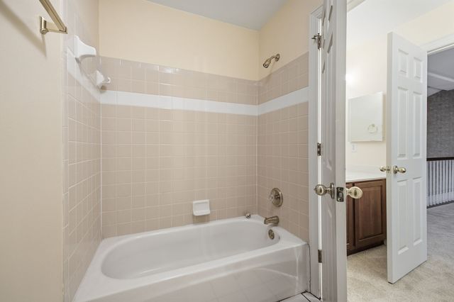 7001 Stone Run Dr, Nashville, TN 37211
