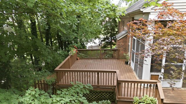 7001 Stone Run Dr, Nashville, TN 37211