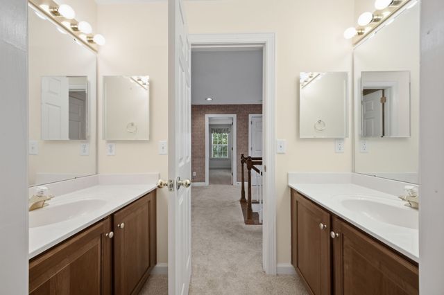7001 Stone Run Dr, Nashville, TN 37211