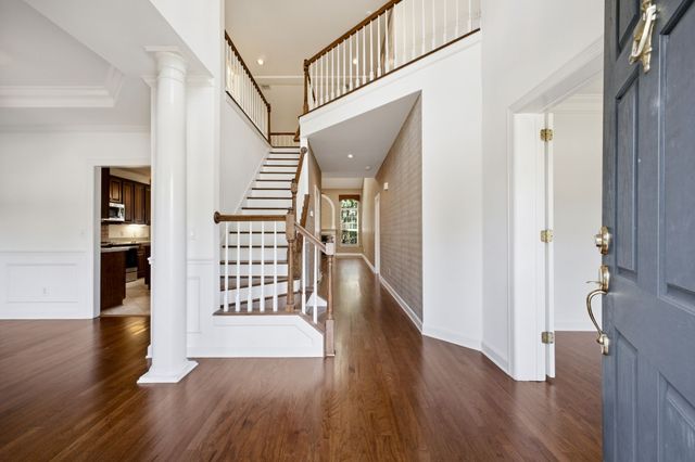 7001 Stone Run Dr, Nashville, TN 37211