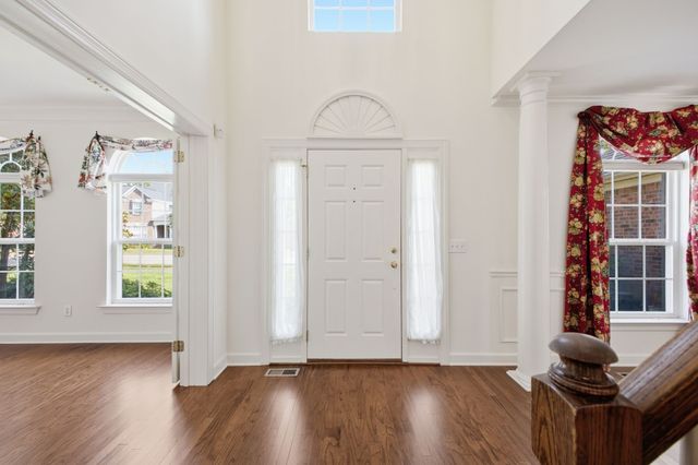 7001 Stone Run Dr, Nashville, TN 37211