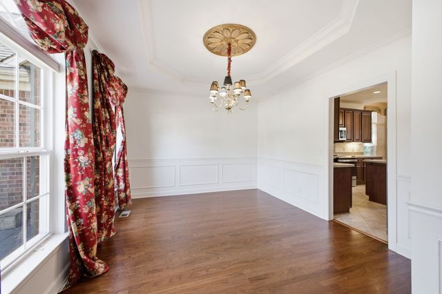 7001 Stone Run Dr, Nashville, TN 37211
