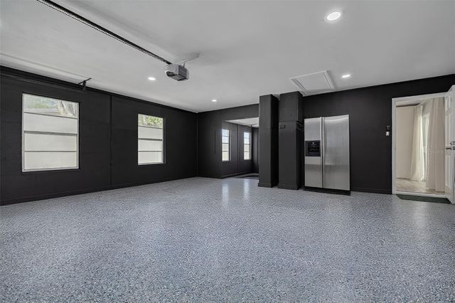 501 W 124TH AVENUE, Tampa, FL 33612