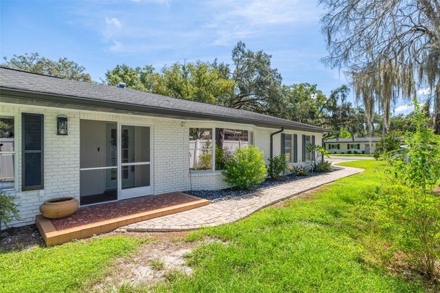 501 W 124TH AVENUE, Tampa, FL 33612