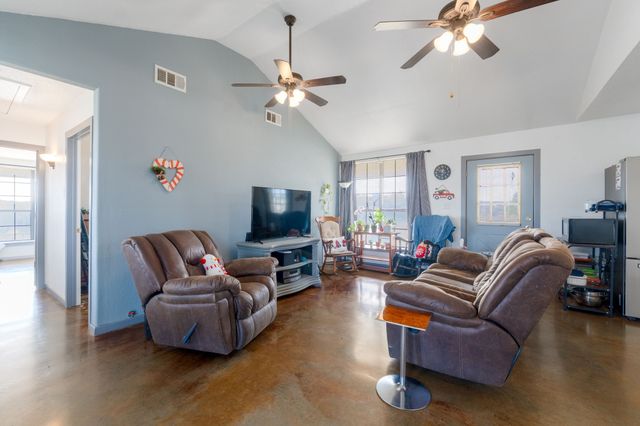 5590 Fm 580 E, Kempner, TX 76539