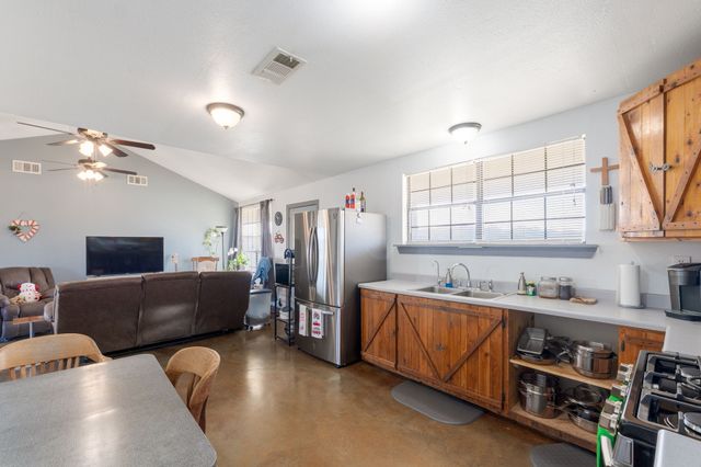 5590 Fm 580 E, Kempner, TX 76539