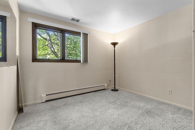 2424 PINEHURST CIRCLE, Green Bay, WI 54302