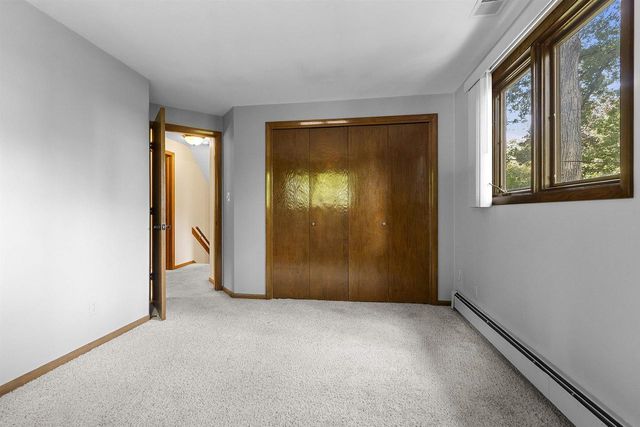 2424 PINEHURST CIRCLE, Green Bay, WI 54302